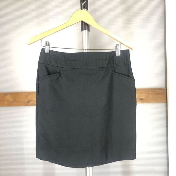 Banana‎ REPUBLIC FACTORY Black Pencil Skirt 2 Front Pockets Sz 8 - Picture 1 of 5
